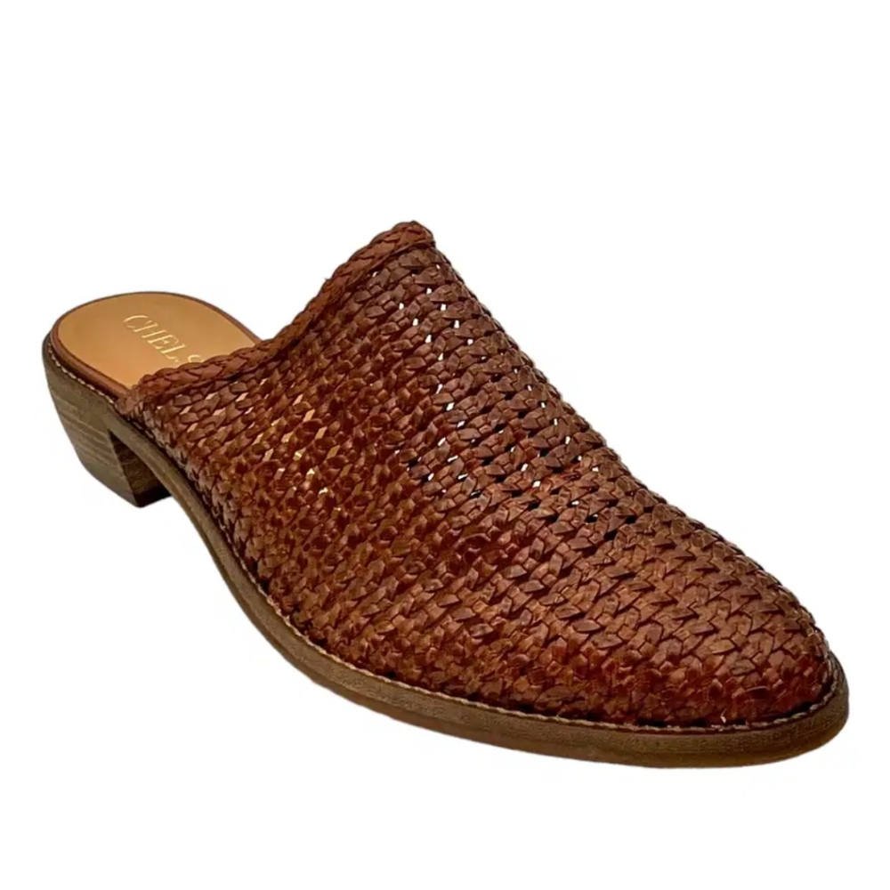 Chelsea &Violet Women's Aggie Woven Mules Size 8 1/2 MEDIUM WIDTH